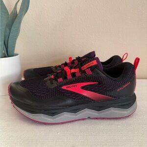 Brooks Black and Red Athletic Shoes